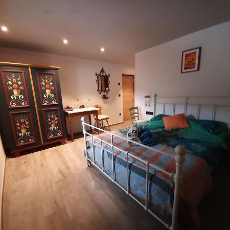 Haus Fels Bed & Breakfast สลูแดร์โน ภายนอก รูปภาพ
